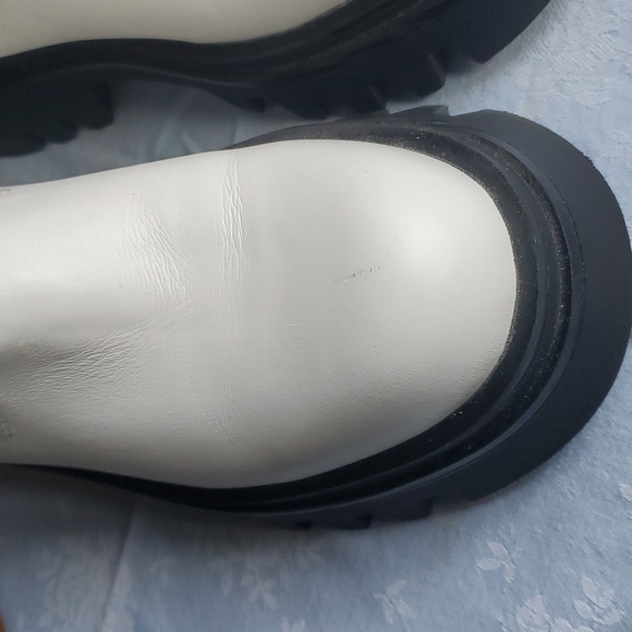 ZARA Chunky Lug Sole Leather Boots White/Black. - Picture 10 of 10